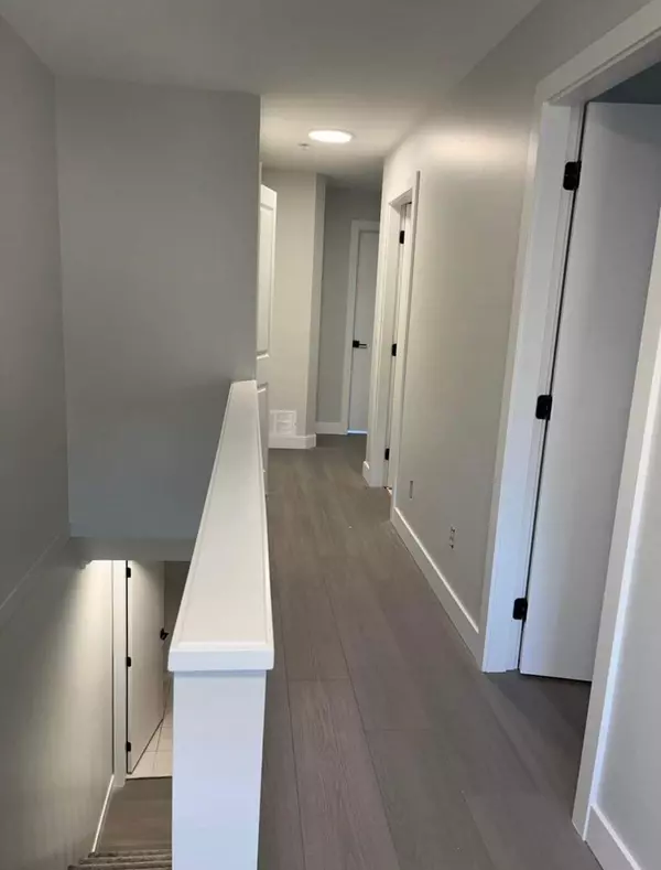 Surrey, BC V3W 1P5,12040 68 AVE #10