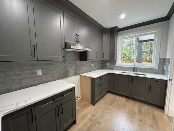 Maple Ridge, BC V4R 0H1,13608 232b ST