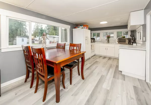 Maple Ridge, BC V2X 4S3,23252 Calvin CRES