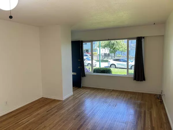 Vancouver, BC V6P 3Y1,8431 Shaughnessy ST #8427-