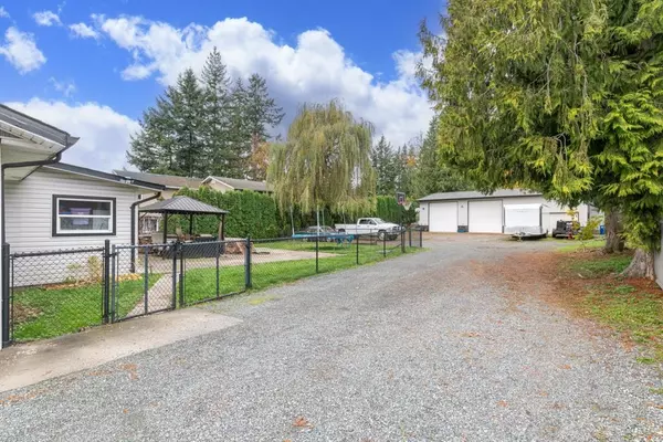 2561 Ross RD Abbotsford, BC V4X 1J3