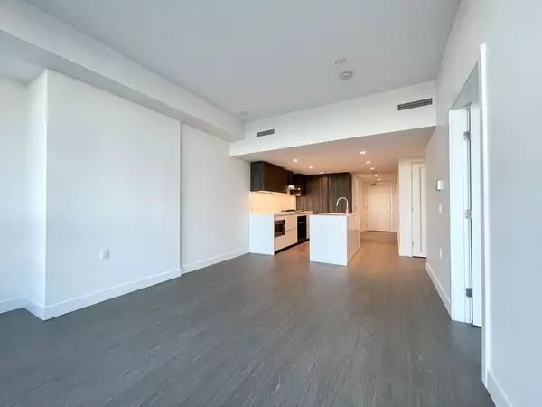 6328 No. 3 RD #821 Richmond, BC V6Y 0L6