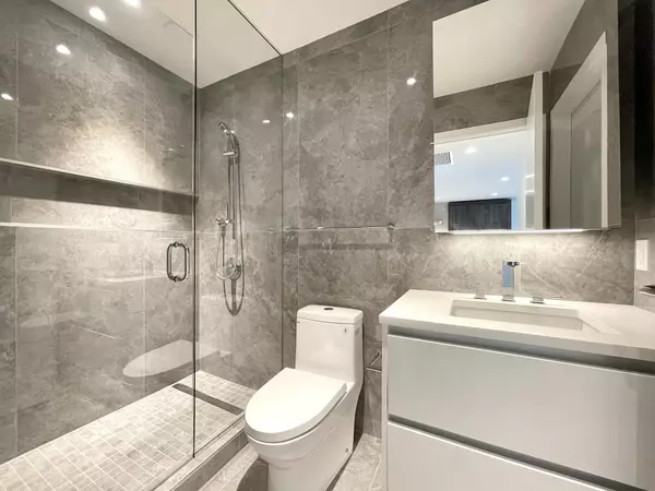 6328 No. 3 RD #821 Richmond, BC V6Y 0L6