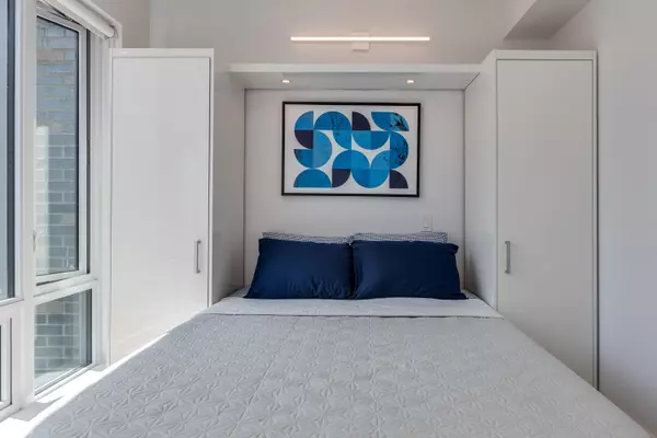 Vancouver, BC V6Z 1C1,1283 Howe Street #1207