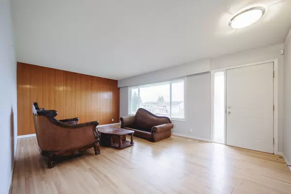 8585 Howard CRES Chilliwack, BC V2P 5R5