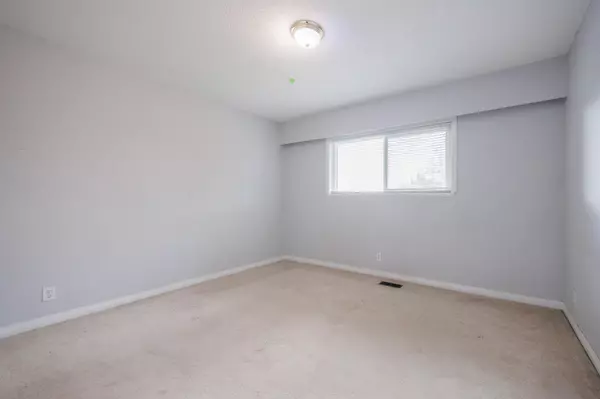 8585 Howard CRES Chilliwack, BC V2P 5R5