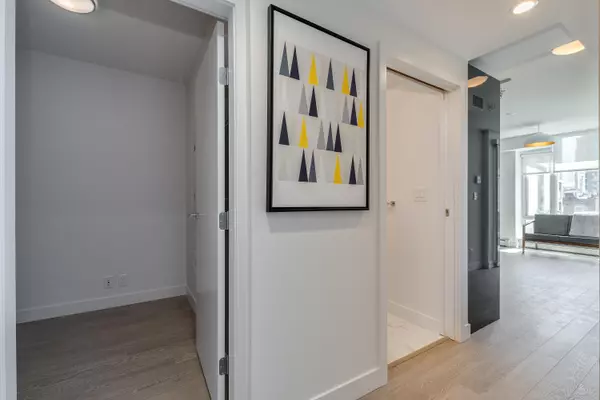 1283 Howe Street #1506 Vancouver, BC V6Z 0E3