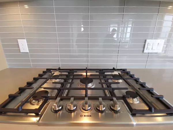 Richmond, BC V6X 0P5,3331 Brown RD #1706