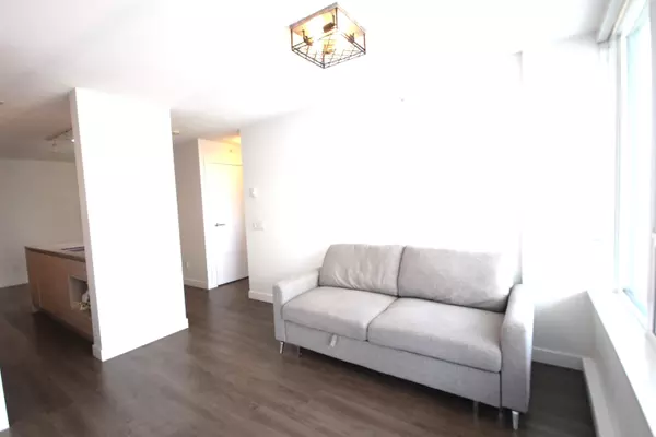 988 Quayside DR #2305 New Westminster, BC V3M 0L5