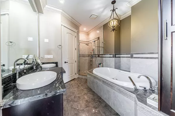 Burnaby, BC V5C 3R1,4628 Westlawn DR