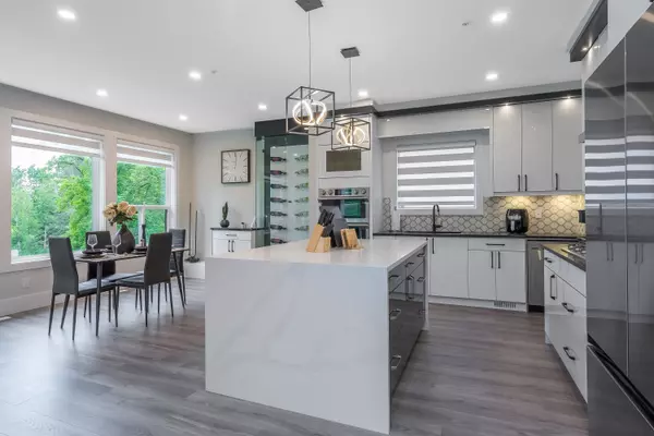 34016 Barker CT Mission, BC V2V 6B2