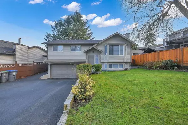 8048 138a ST, Surrey, BC V3W 9A8