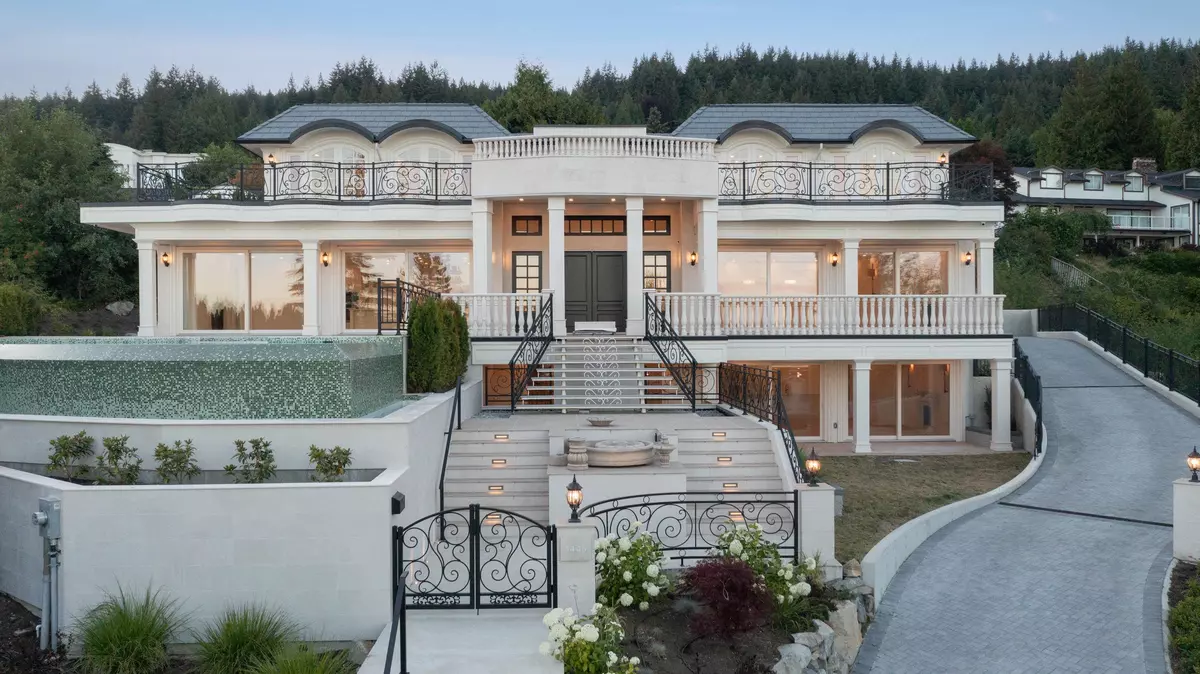West Vancouver, BC V7S 2P4,1445 Sandhurst PL