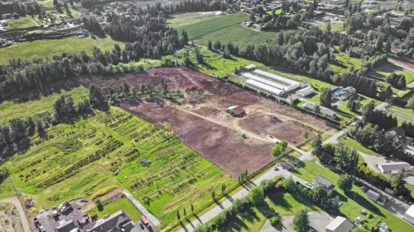 2737 Lock ST Abbotsford, BC V4X 1J6