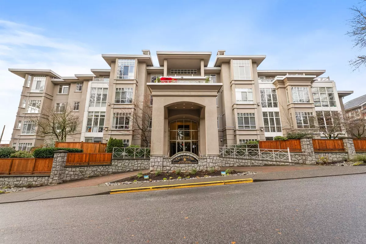 North Vancouver, BC V7H 3A1,630 Roche Point DR #317