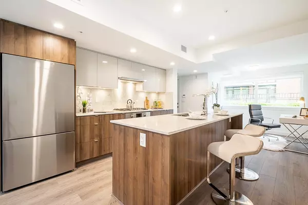 8428 Park RD #5, Richmond, BC V6Y 0K1