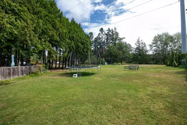 1022 53a ST, Delta, BC V4M 3C9