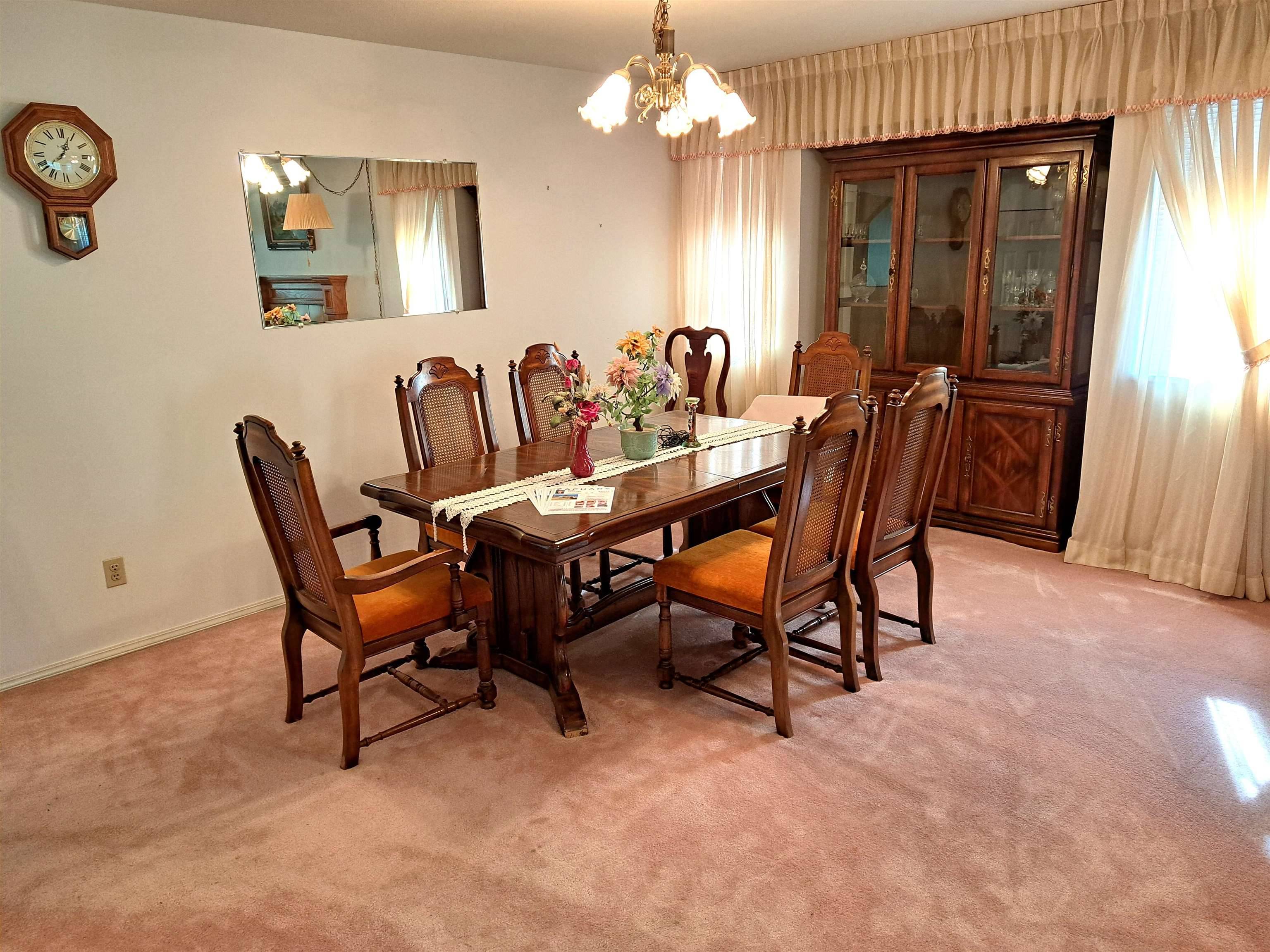 Surrey, BC V4N 2Y8,8816 157 ST