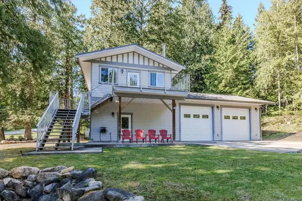 Roberts Creek, BC V0N 2W1,1356 Roberts Creek RD