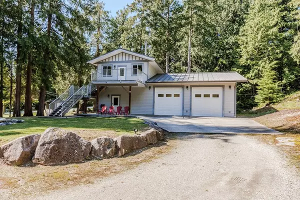 Roberts Creek, BC V0N 2W1,1356 Roberts Creek RD