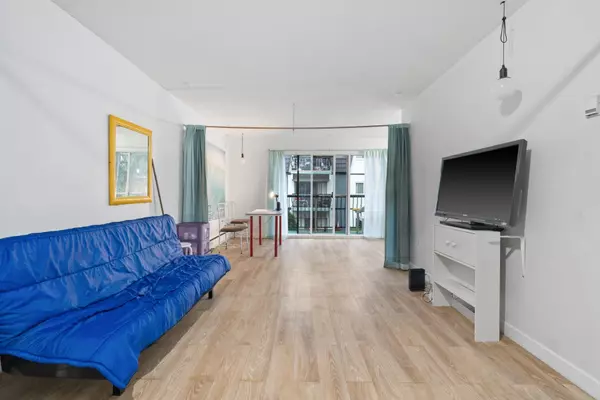 Richmond, BC V6Y 0J7,B 8111 Ryan RD #244