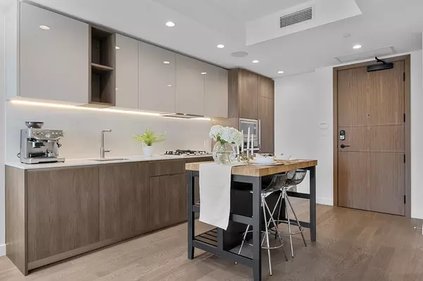 6811 Pearson WAY #1113 Richmond, BC V7C 0E7