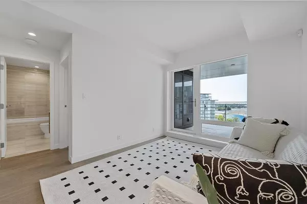 6811 Pearson WAY #1113 Richmond, BC V7C 0E7