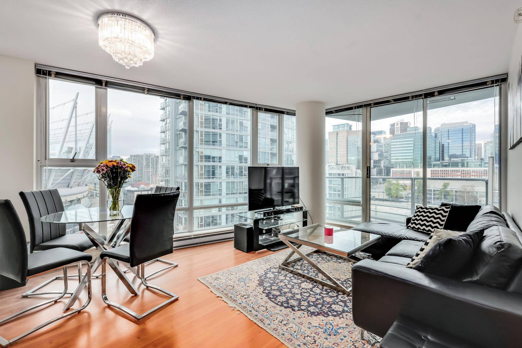 131 Regiment SQ #1208, Vancouver, BC V6B 1X6