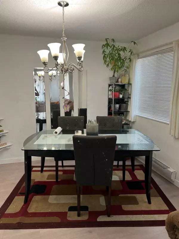 Surrey, BC V3W 2P6,13947 72 AVE #212