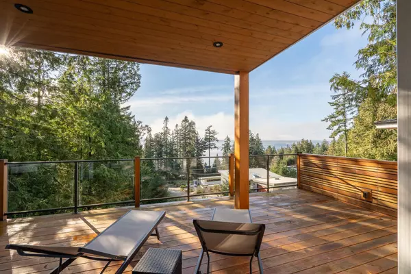 Gibsons, BC V0N 1V3,153 Swallow RD