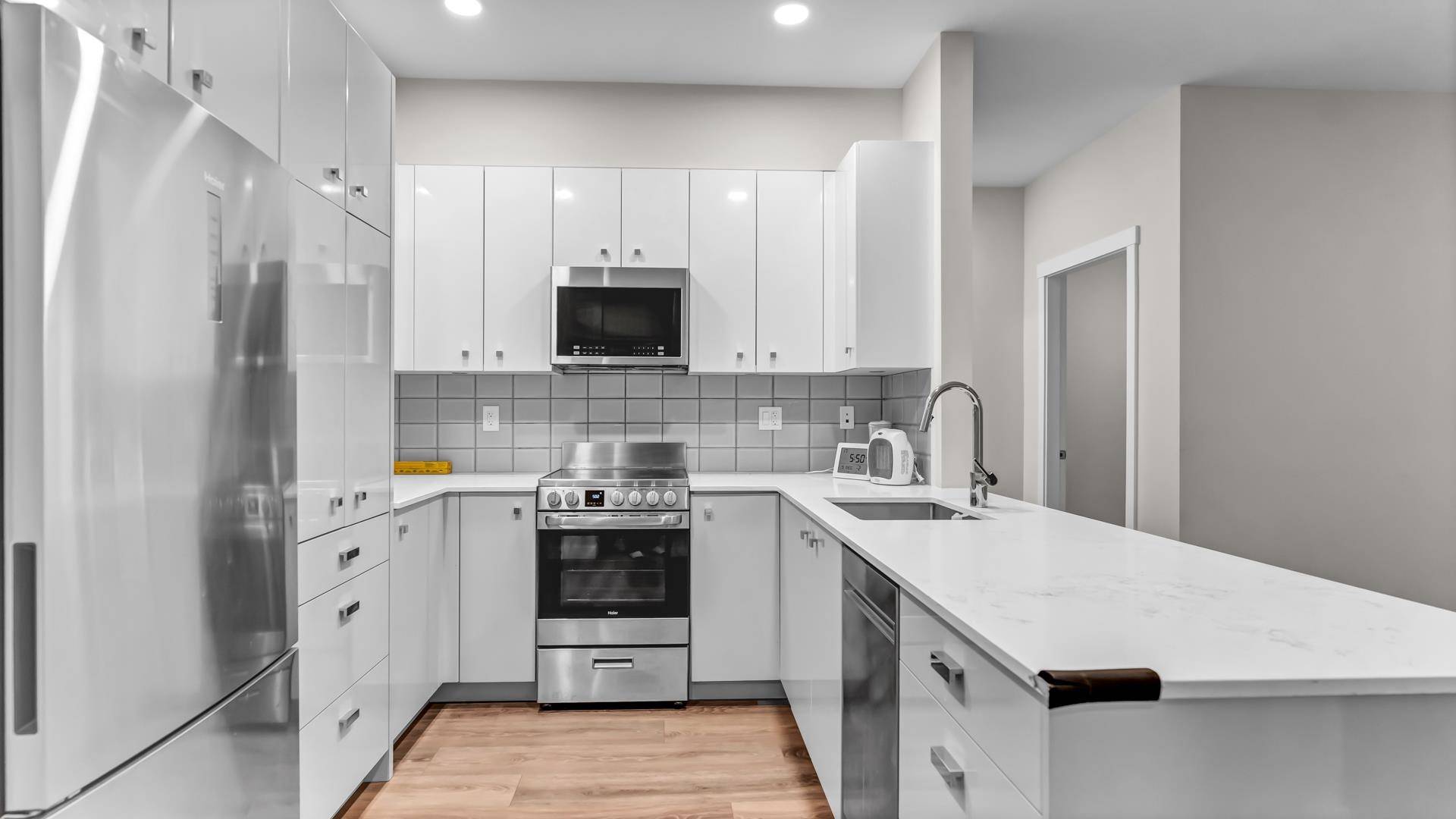 Surrey, BC V3R 0G8,10838 Whalley BLVD #102