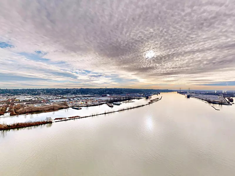 680 Quayside DR #3507, New Westminster, BC V6G 2Z6