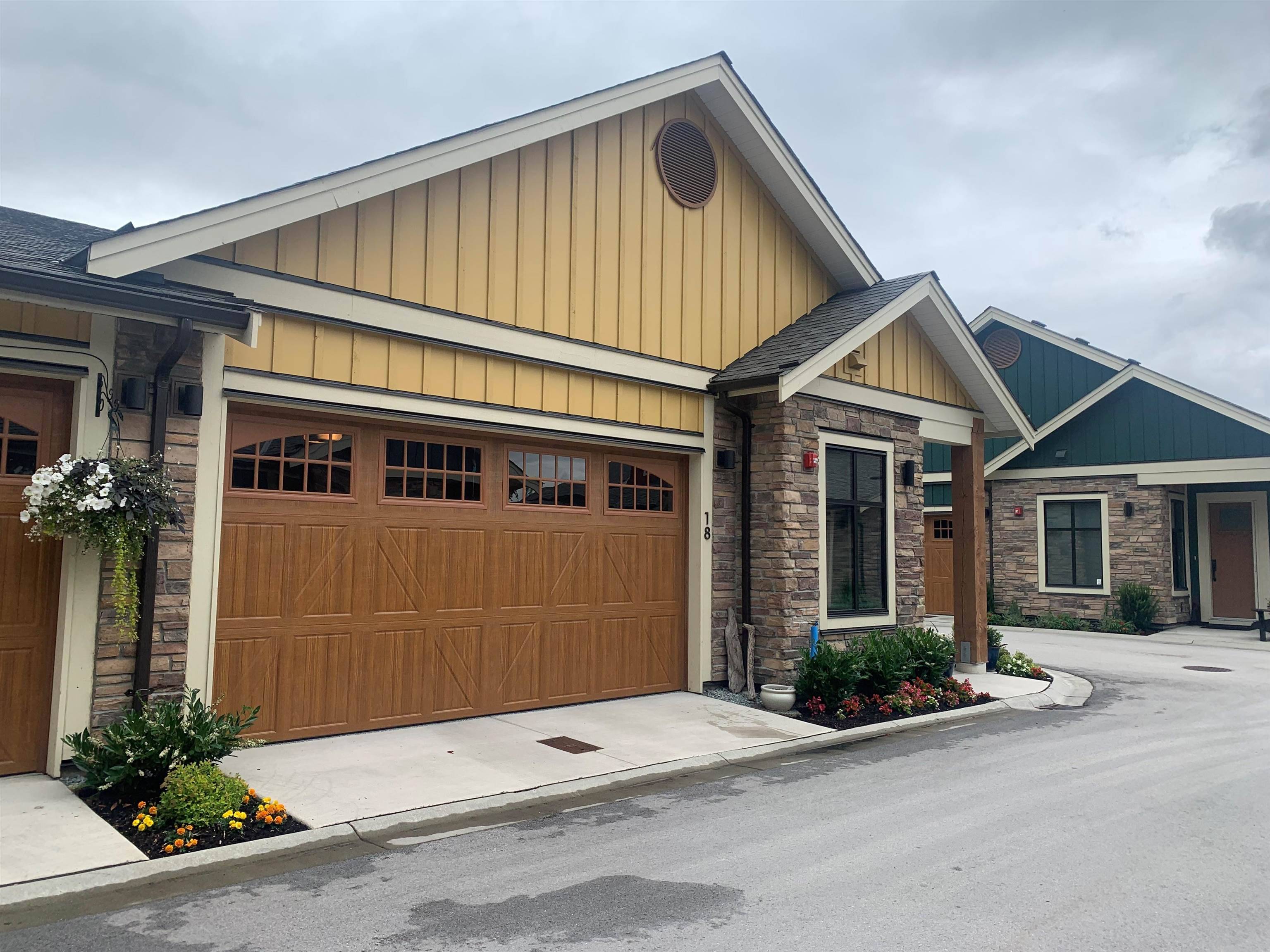 Langley, BC V2Z 0A9,4750 228 ST #18