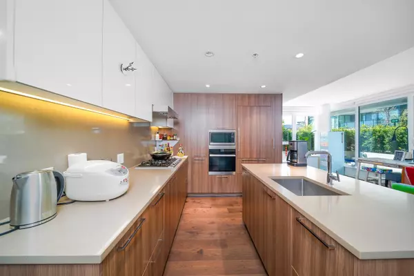 Richmond, BC V6X 0V2,8160 Mcmyn WAY #507