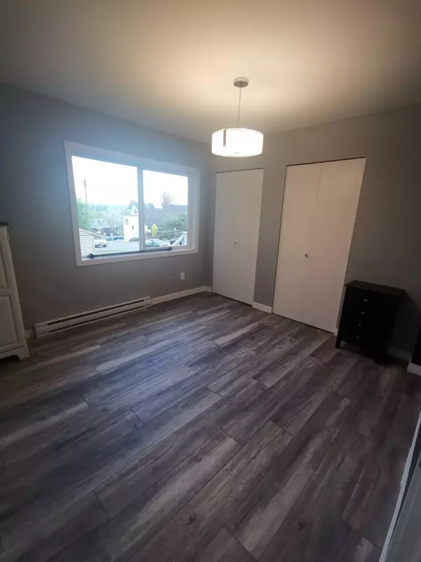 7392 James ST Mission, BC V2V 3V6