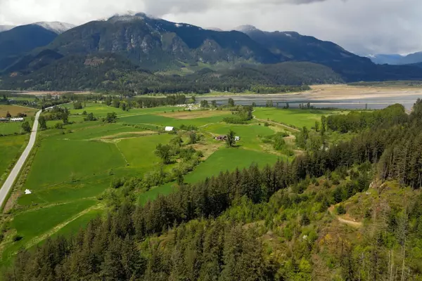 Agassiz, BC V0M 1A1,1724 Lougheed HWY