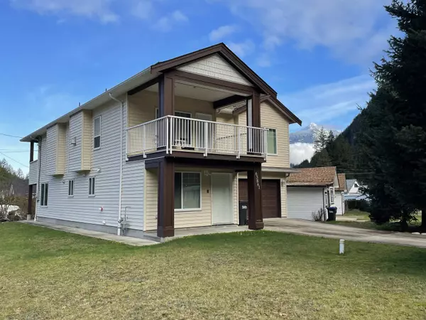 Hope, BC V0X 1L2,63861 Old Yale RD
