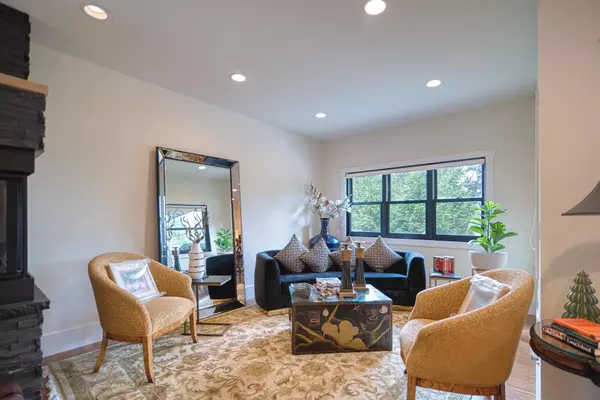 4253 Packalen BLVD Garden Bay, BC V0N 1S1