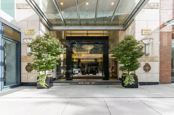 837 W Hastings ST #1402, Vancouver, BC V6C 3N7