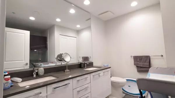 Richmond, BC V6X 0S6,9551 Alexandra RD #426