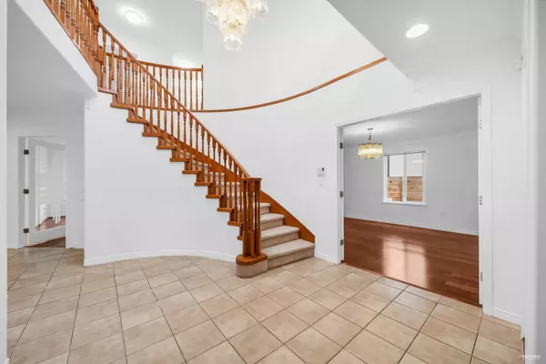 North Vancouver, BC V7K 1L2,1188 Wellington DR
