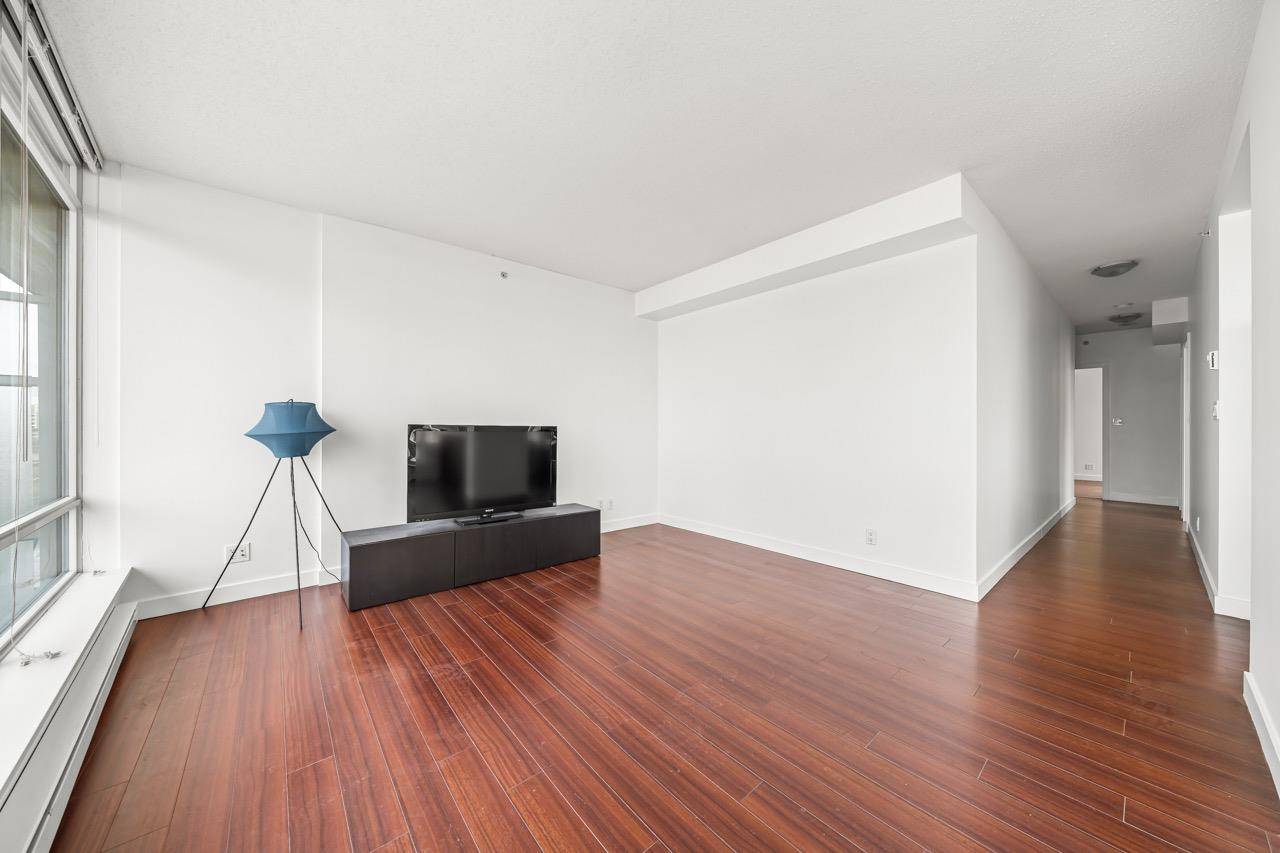 Richmond, BC V6X 0B2,8280 Lansdowne RD #1202