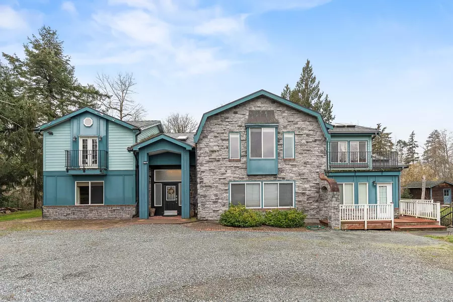 8097 198a ST, Langley, BC V2Y 1Y3