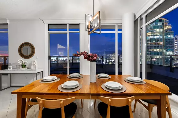 162 Victory Ship WAY #PH3 North Vancouver, BC V7L 0B4