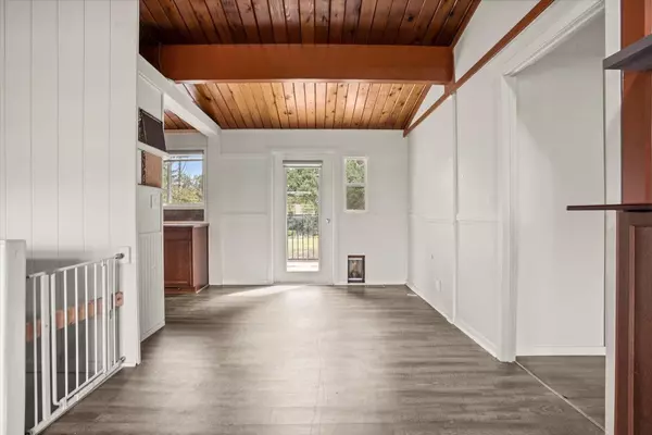 29554 Duncan AVE Abbotsford, BC V4X 1J4