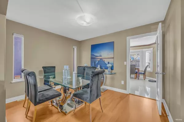 Surrey, BC V3X 3N1,6380 125a ST