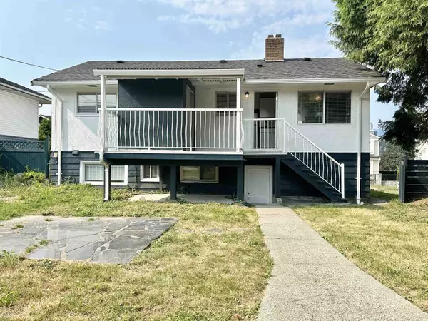 Burnaby, BC V5G 1N5,3788 Linwood ST