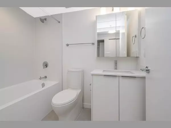 Surrey, BC V3T 0V1,10333 133 ST #308