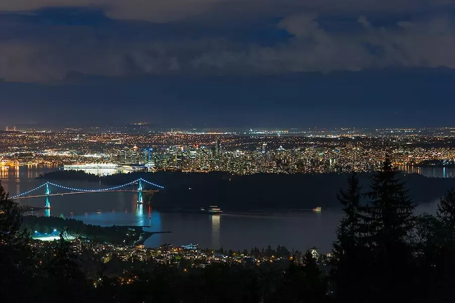 2307 Kadlec CT, West Vancouver, BC V7S 3K3