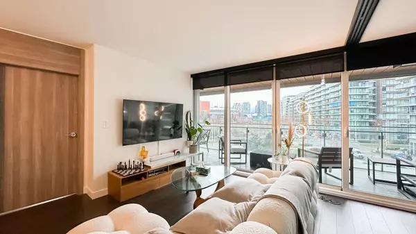 1768 Cook ST #407 Vancouver, BC V5Y 0N3